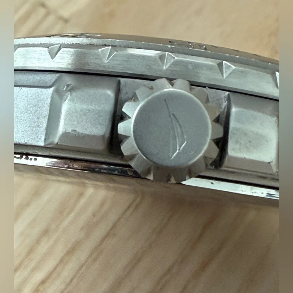 Nautica Aluminum Chronograph-Style Dial Watch Gray Dial Silicone Strap Date Dial